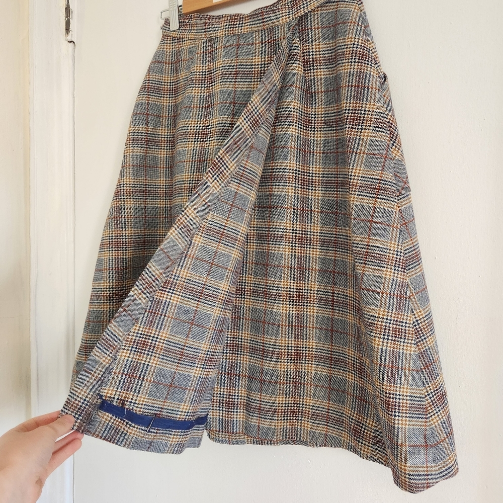 Vintage Wool Wrap Skirt - Picture 6 of 8